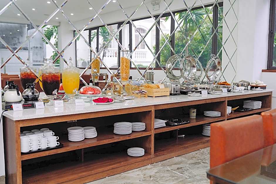 Tq Hotel & Apartment – Haiphong, ME