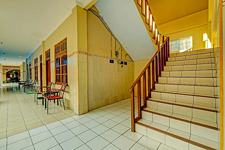 OYO 91417 Garuda Setia Hotel