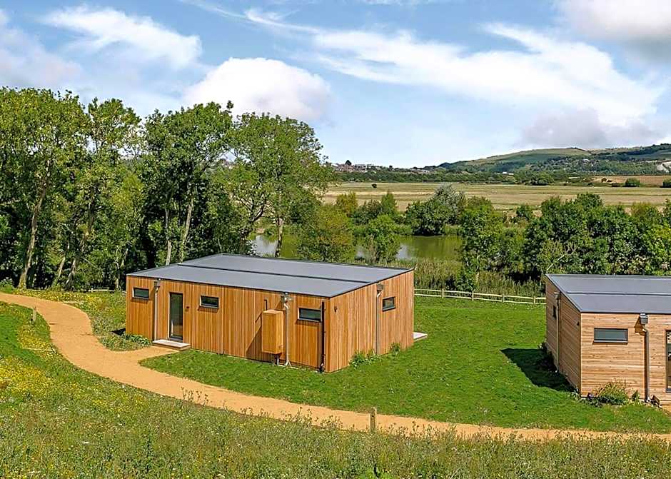 Swanborough Lakes Luxury Lodges