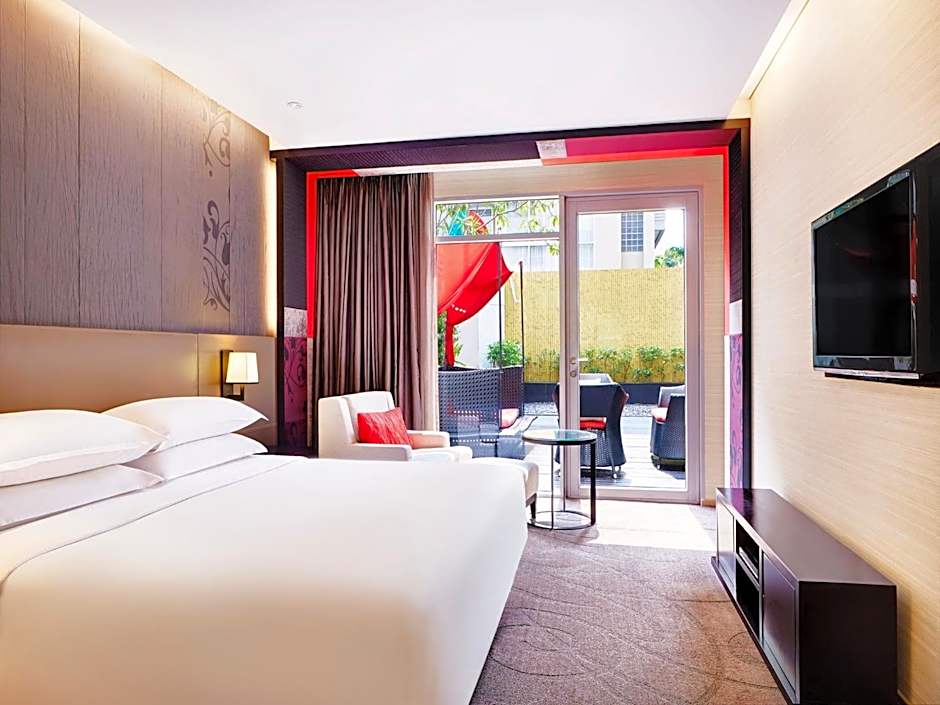 Photo 1 of 4 of 1 King Bed Suite, Terrace
