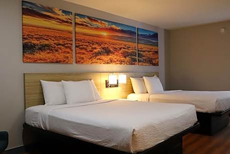Queen Room with Two Queen Beds - Non-Smoking