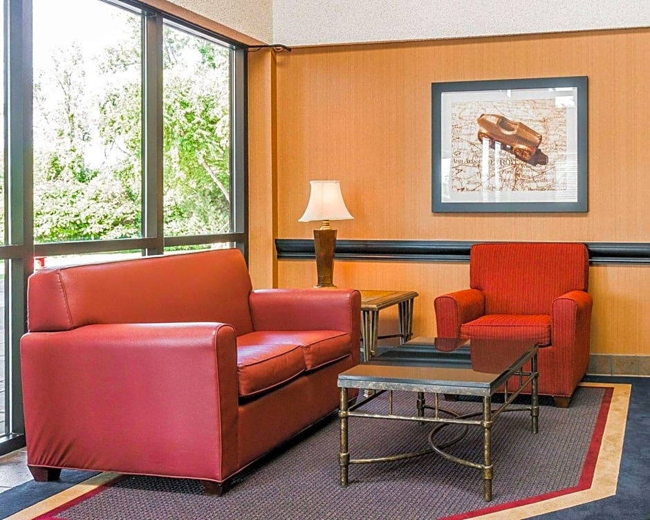 Quality Inn Auburn Hills - Detroit North