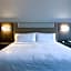 Holiday Inn Express Hotel & Suites Ennis By IHG