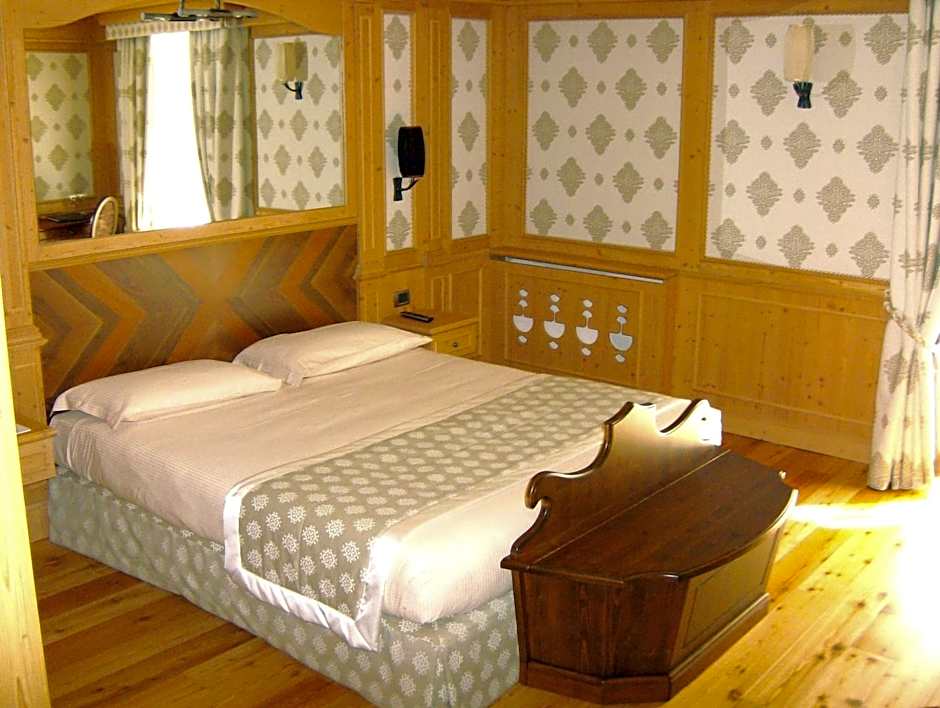 Cristal Palace Hotel