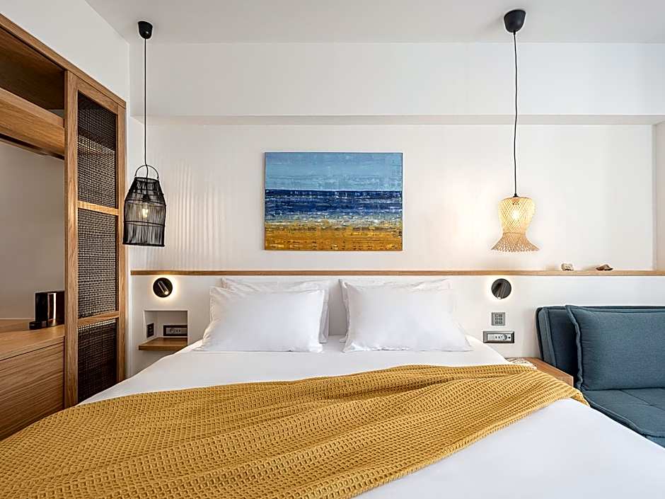 Calla Luxury Seafront Suites