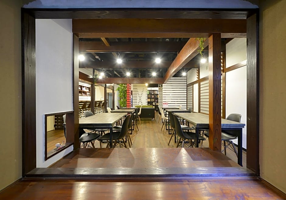 Zen Hostel