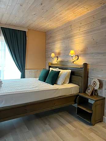 Agate Hotel