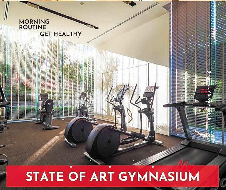 Sea View Spacious Condo At Pattaya