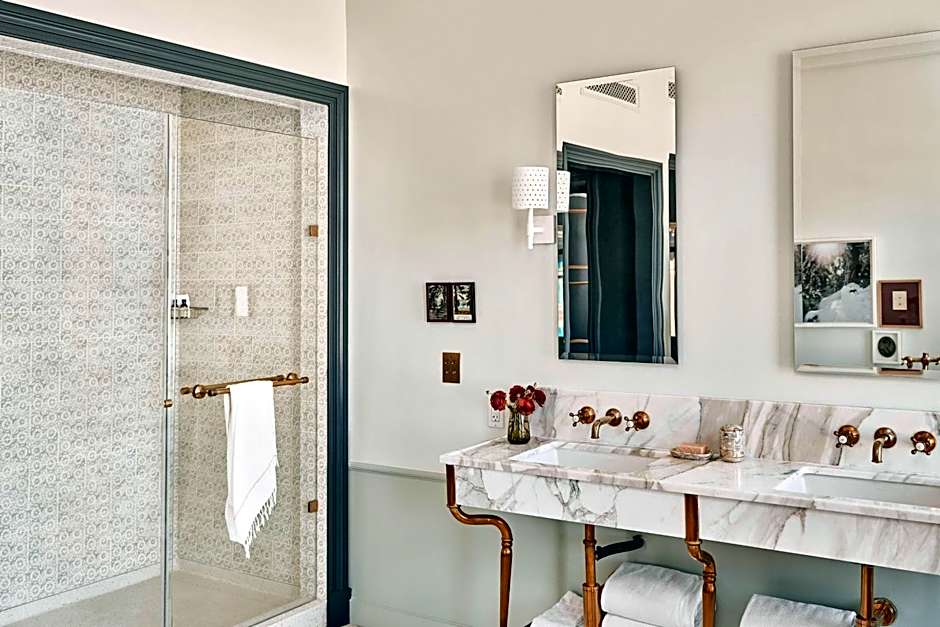 Hotel Per La, Autograph Collection