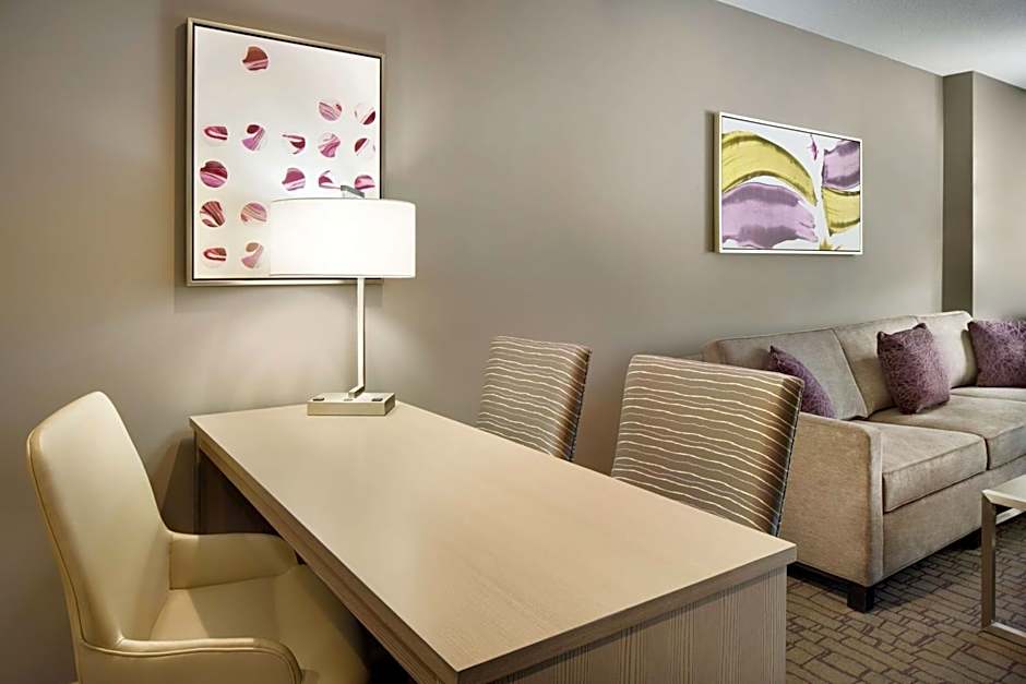 Embassy Suites by Hilton Charlotte Uptown
