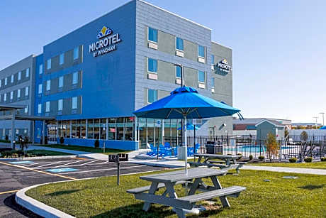 Microtel Inn & Suites by Wyndham Milford
