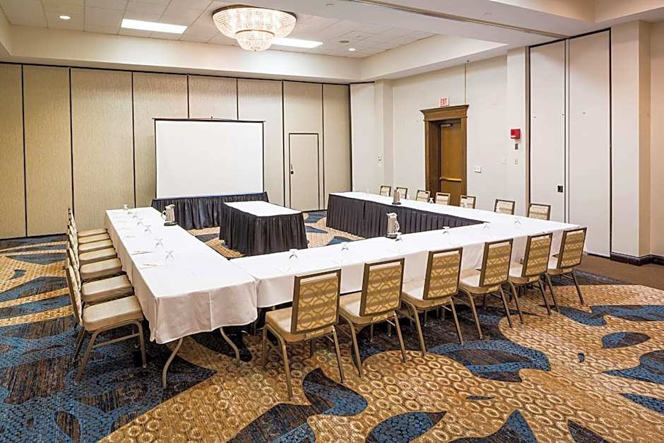 DoubleTree By Hilton Hotel Boston - Milford