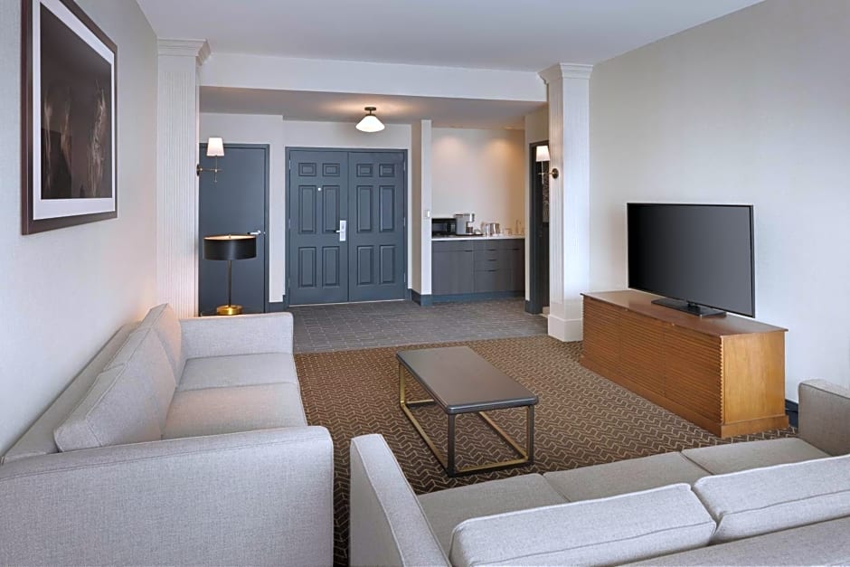 DoubleTree By Hilton Guest Suites Lexington