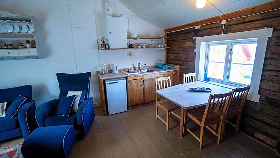 Fisherman's cabin, Lofoten - 11 Johnbua