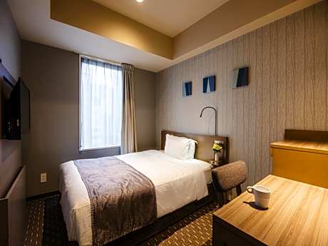 Single Room - Non-Smoking