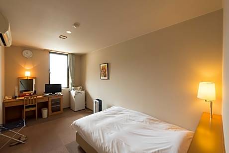 Single Room - Non-Smoking
