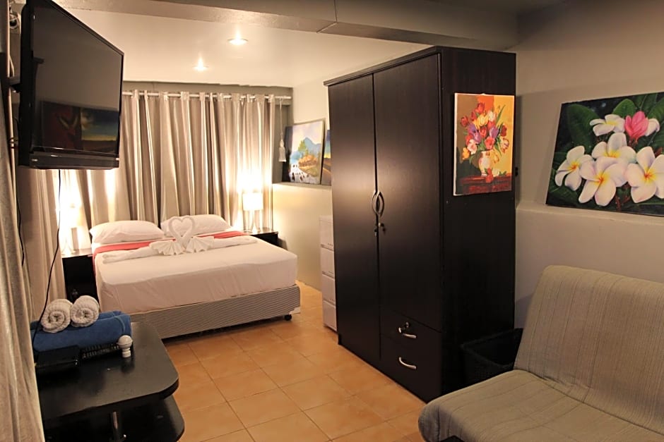 Two Chefs Inn Guesthouse