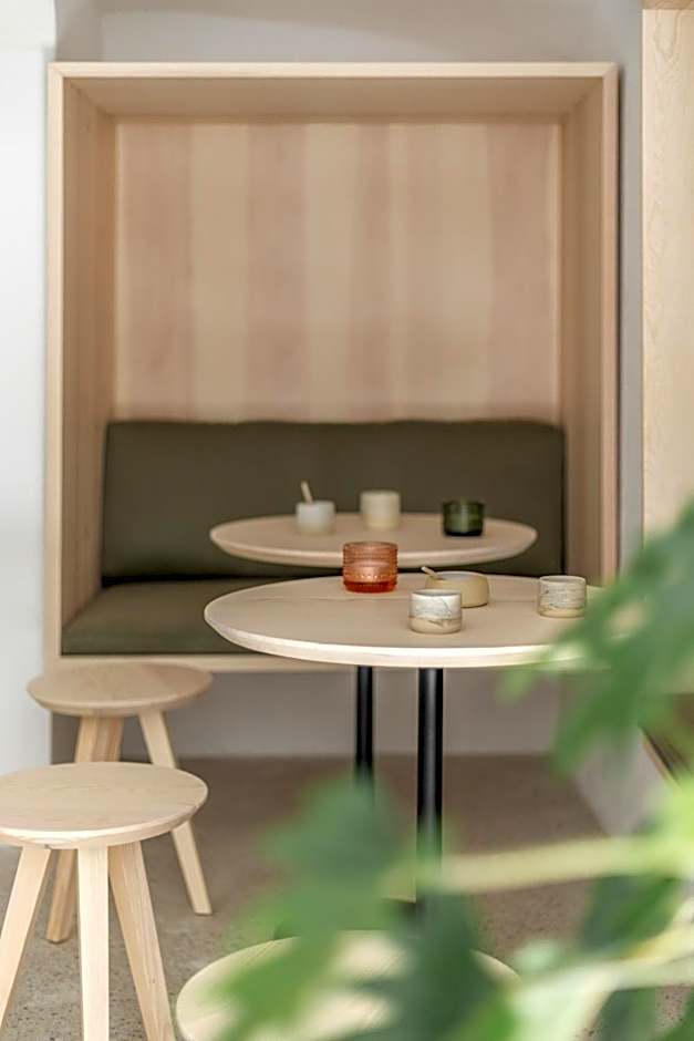 April1550 Boutique Hotel