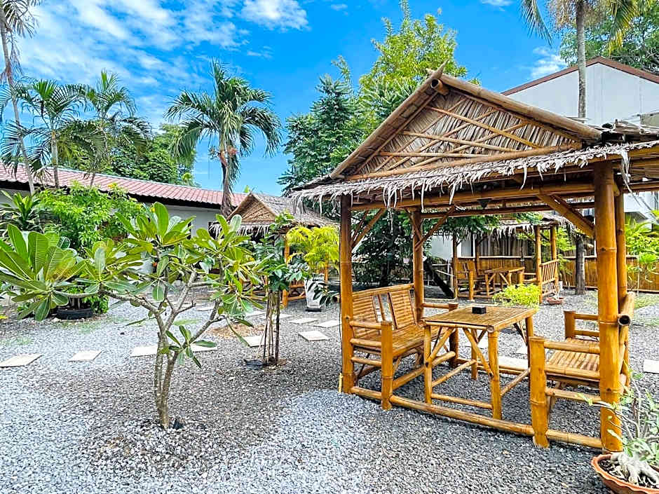 New Breakers Hotel Rawai