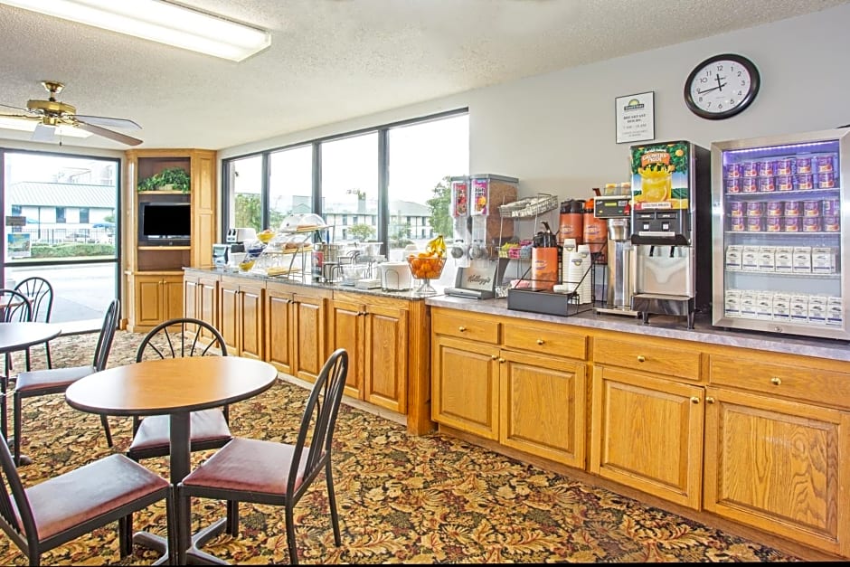 Days Inn by Wyndham Valdosta I-75