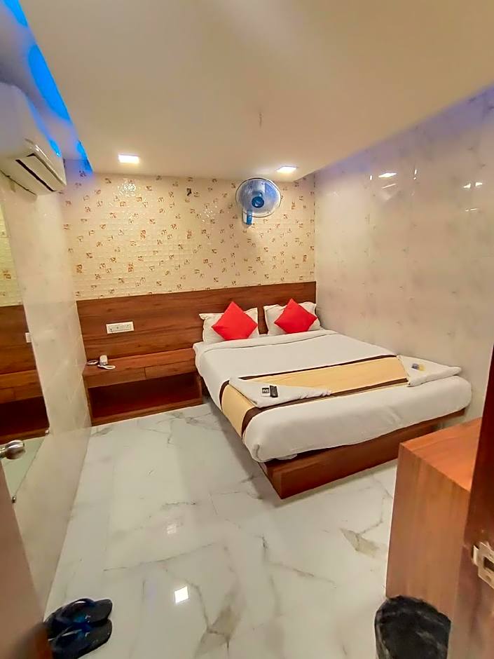 T Junction Residency by OYO Rooms – Bombay/ Mumbai, KY