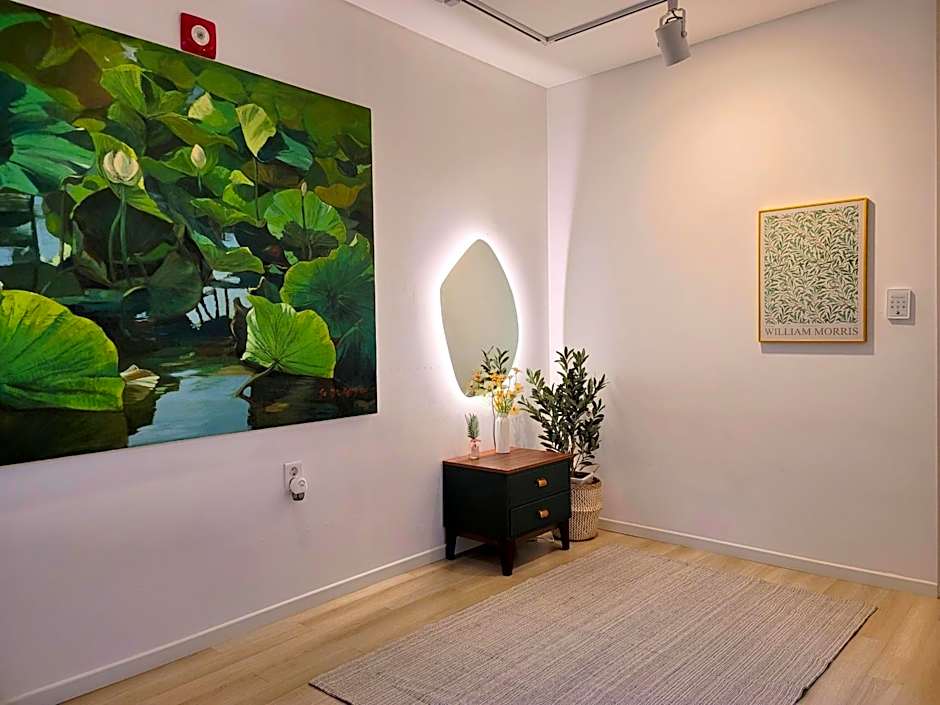 Gallery Family Hotel