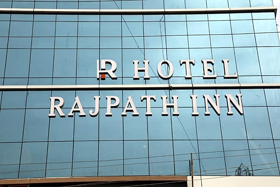 Foto 1 dari 33 — HOTEL RAJPATHINN