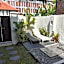Lovecho Villa & Room Unit Canggu