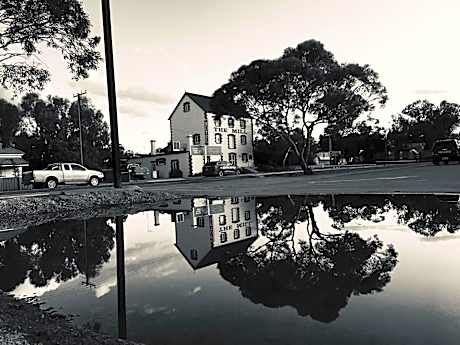 Flinders Ranges Motel - The Mill