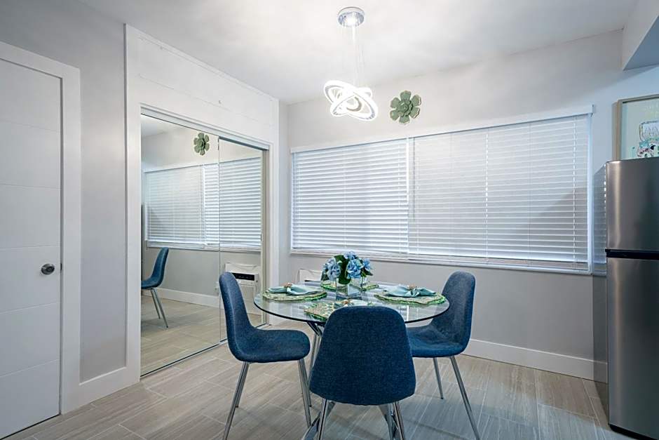 The Surf Hollywood Beach