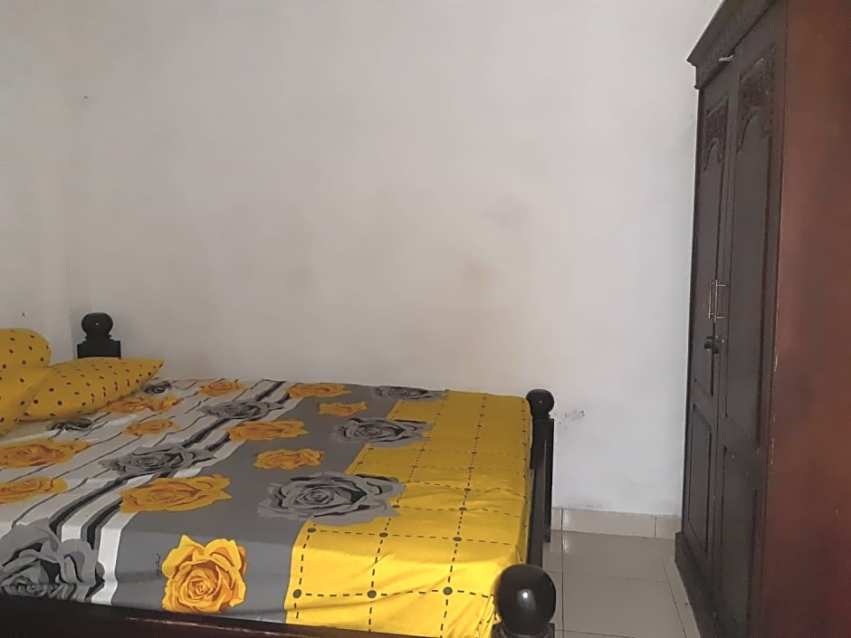OYO 90810 Ravaya Homestay