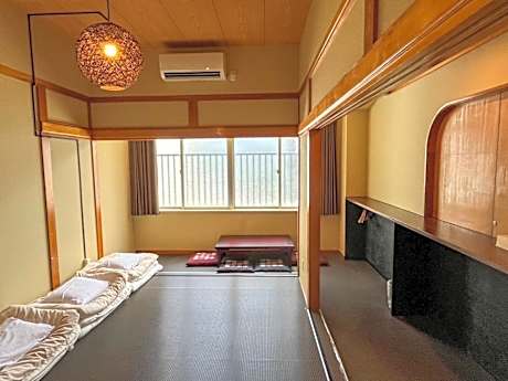 Japanese-Style Room