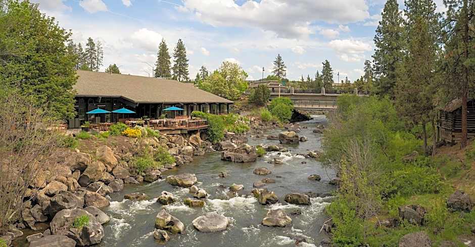 Riverhouse Lodge