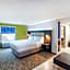 Holiday Inn Express & Suites Baton Rouge East By IHG