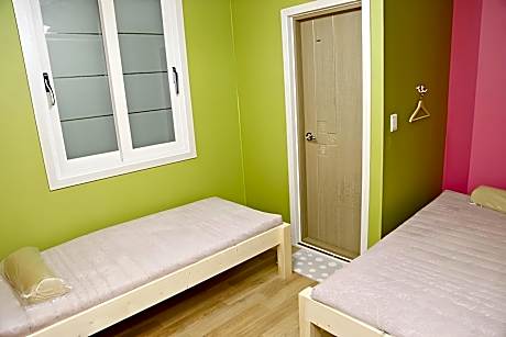 Twin - Private Bathroom