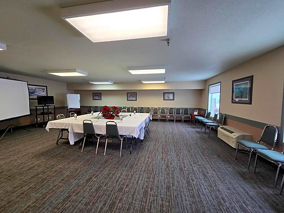 Super 8 by Wyndham Swan River MB