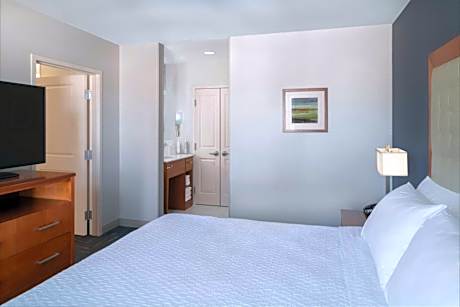 One-Bedroom King Suite