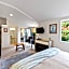 Queenstown House Bed & Breakfast and Apartments