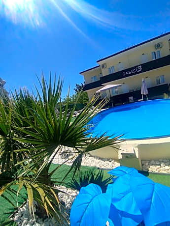 Oasis luxury apartments