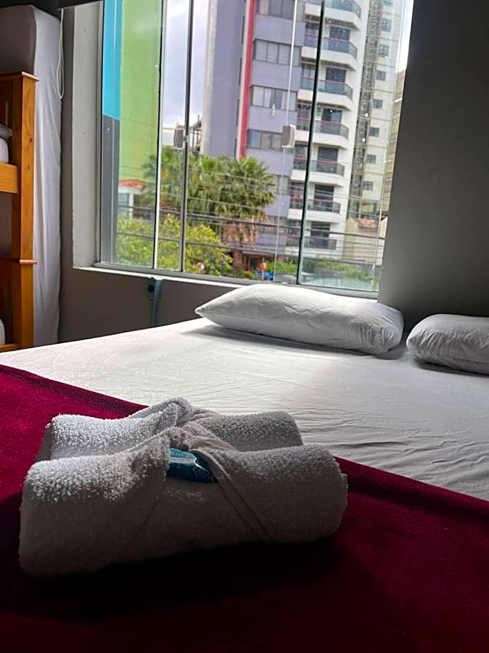 Esquina 8 Suítes Confort & Hostel