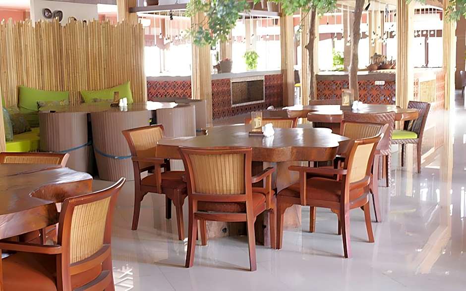 Sutanraja Hotel & Convention Centre