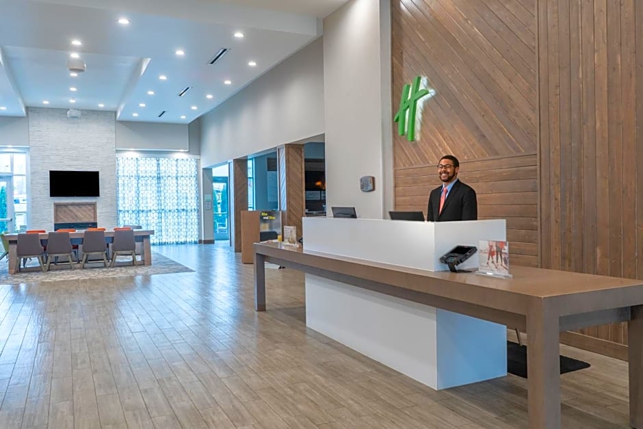 Holiday Inn and Suites Memphis Southeast Germantown By IHG