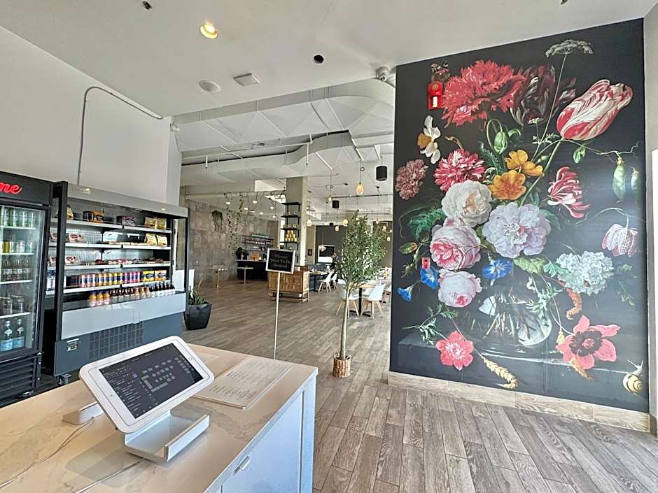 Divya Sutra Plaza and Conference Centre Calgary Airport