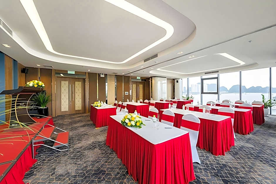 Muong Thanh Grand Ha Long Hotel