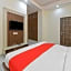 OYO The Signature Hotel Near Iskcon Temple Noida