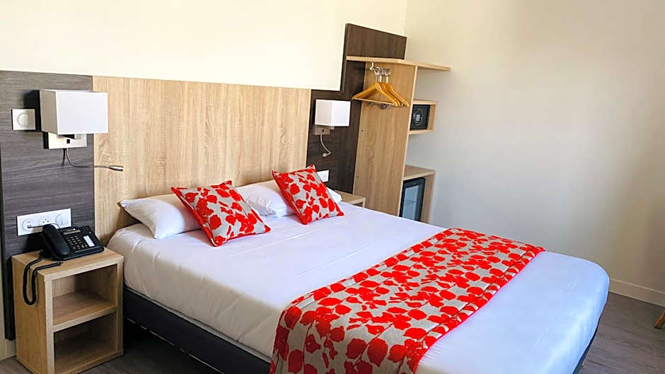 Hotel Martinez Grenay