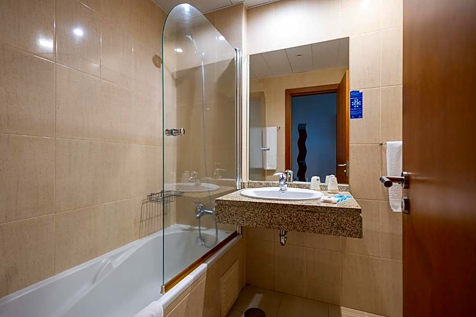 Hotel Apartamentos Geres Ribeiro