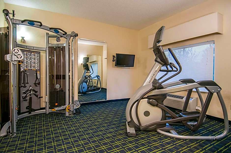 Quality Inn & Suites