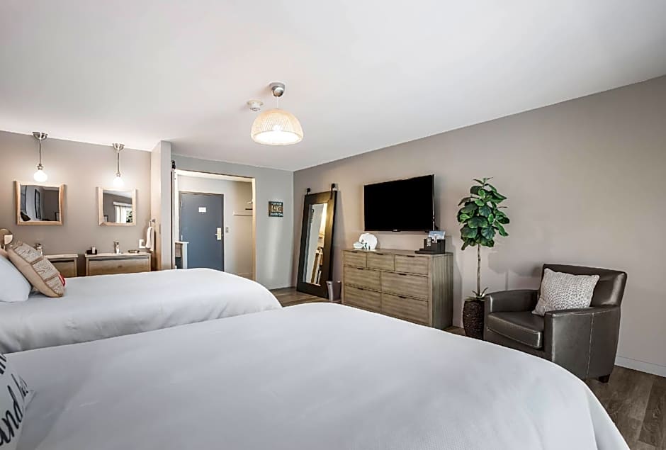 The Shore Club Wisconsin, an Ascend Collection Hotel