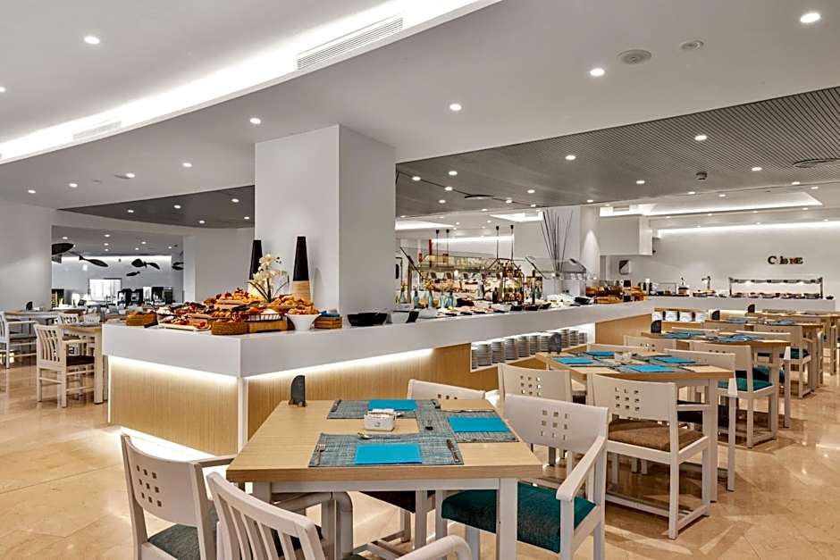 Aparthotel Fontanellas Playa